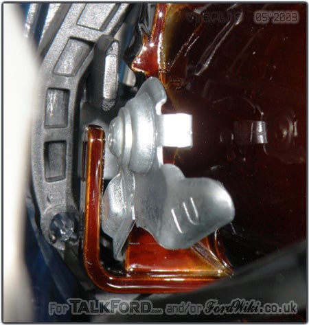 Mk4-headlamp-lever-AFS CA P5272136 copy.jpg